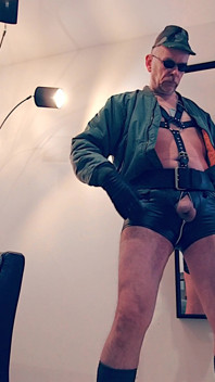 Sergeant Woodlands Home Cum 7 (two Xl Cum Shots)
