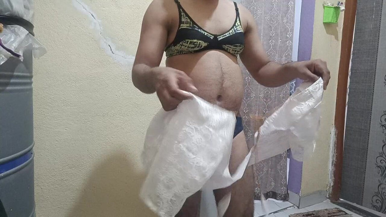 LovedSunsine1990: 我妻子的乳房开始变大，这真是太棒了