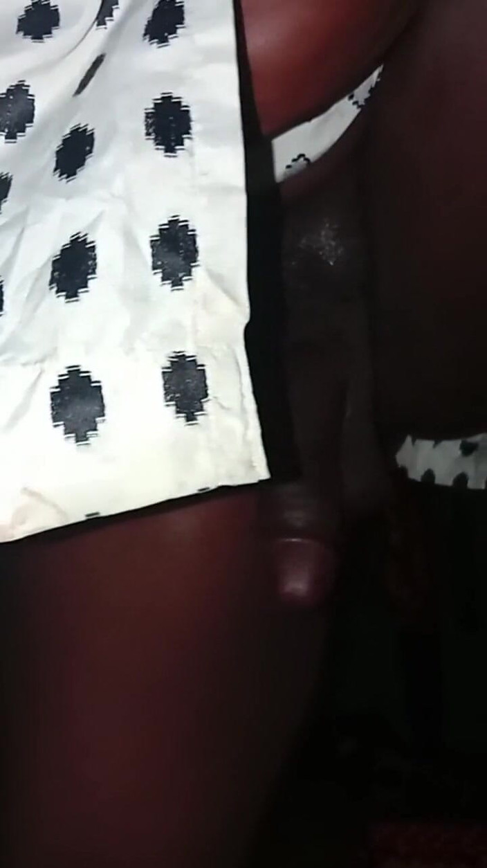 Badman4606: Naplnil její mokrou krémovou kundičku