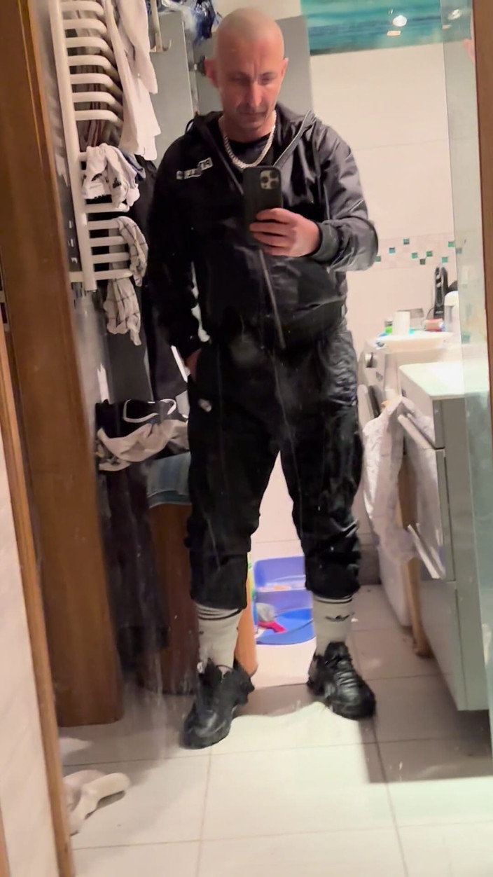 Ditrypig fetish: Disrty Bedroom
