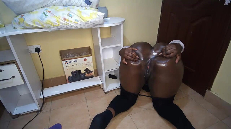 Bunnie: 複数のパートナーにうつ病を治してもらう