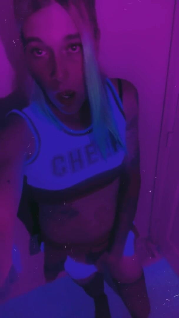 CarmenMelatonin: Sexy cheerleader party girl