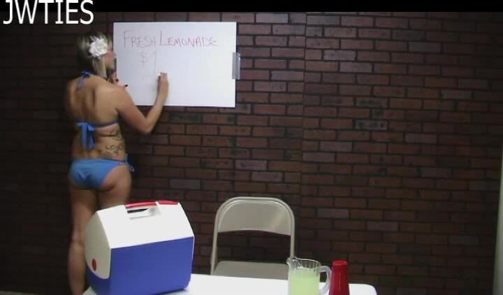 JW Ties Bondage And Fetish: Un impozit pe limonadă?