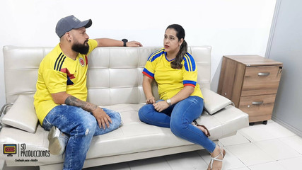 markus: Я трахаю свою сводную сестру-сучку, и она в конечном итоге наливает мое молоко на ее ягодицы