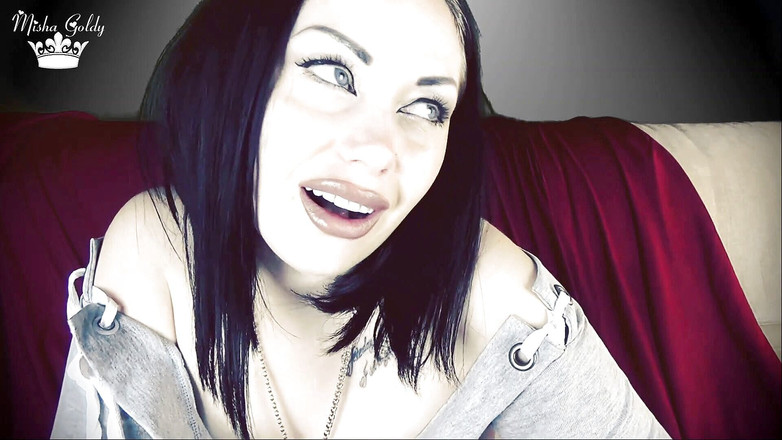 Goddess Misha Goldy: Aku dan istrimu meninggalkan kontol kecilmu