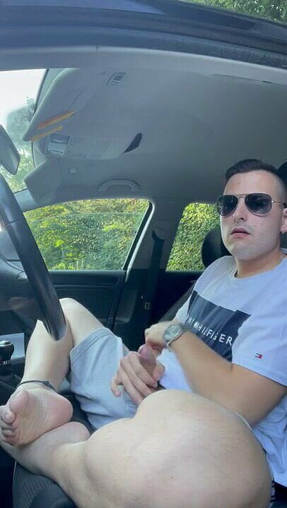 Twinkboy82: Tyska Twinkboy rycker av i bilen utanför