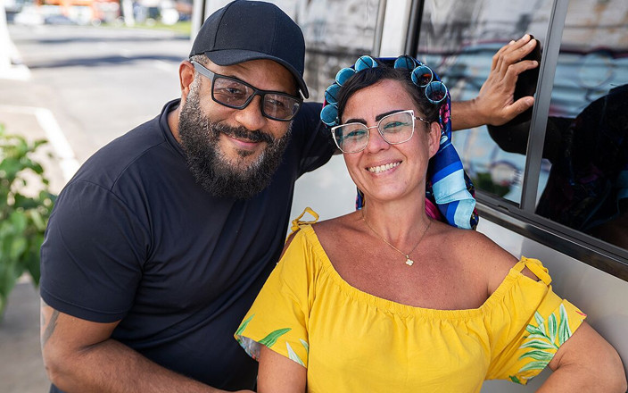 MaturePickup: Milfka s povislými kozami dostane drsný zadek roztažený v mém řídícím...