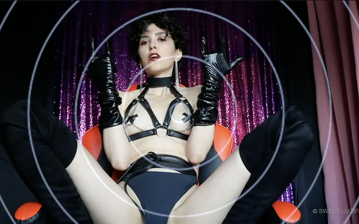 Rebecca Diamante: Masturbação satânica: seis vezes em uma hora