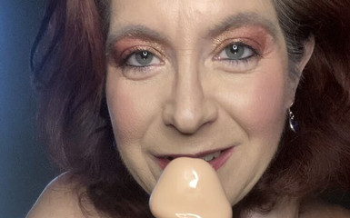 Elianna: Moje sousedka od vedle