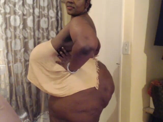 Legendary Booty Overdose: Ebony BBW Teasing and Walking Around Butt Naked