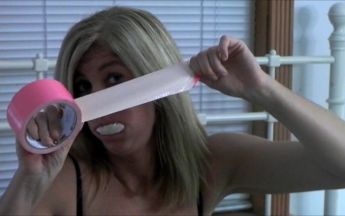 Selfgags classic: My wife needed the gagging!