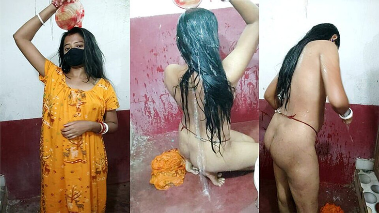 Sexyquine: Güzel kız selfi banyo yapıyor ateşli sevimli kız seksi banyo
