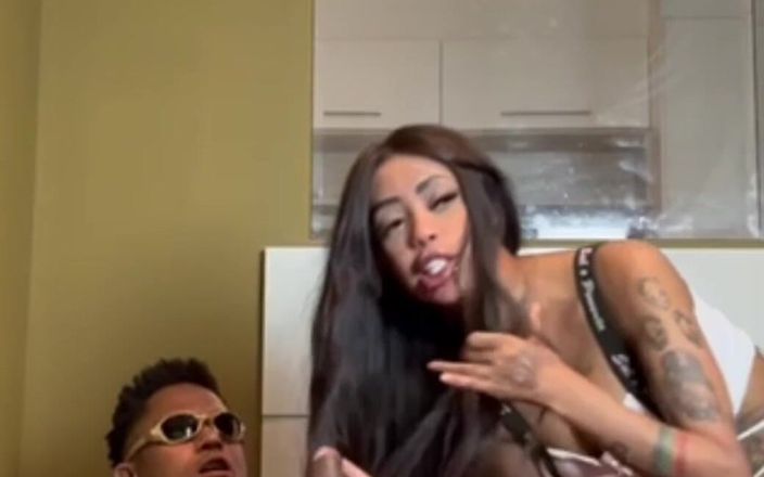 Mirella oficial x: Negao hat spaß über mich gemacht, was für ein großer schwanz