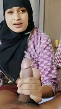 Hijabi Girl Fatima First Time Sex in Hotel with Boyfriend