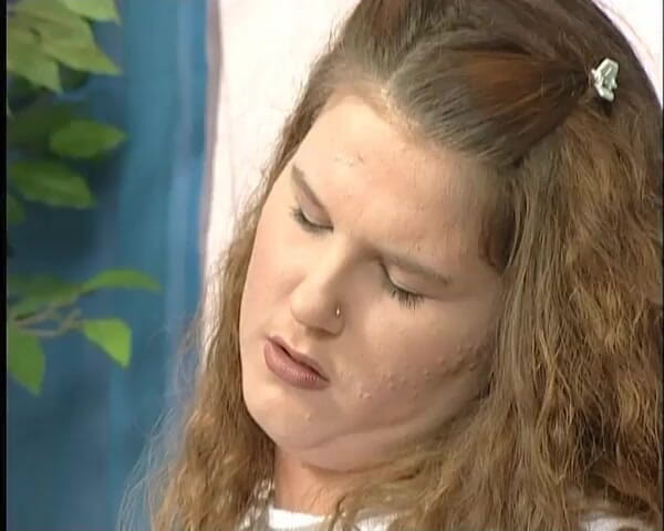 YOUR FIRST PORN: Chantal Mit Riesentitten Und Fettem Arsch. Chantal cu țâțe uriașe și un...