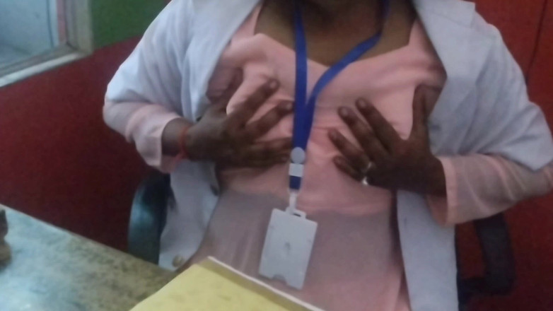 Mannirkuok: Bác sĩ dập tắt cơn khát của bệnh nhân.