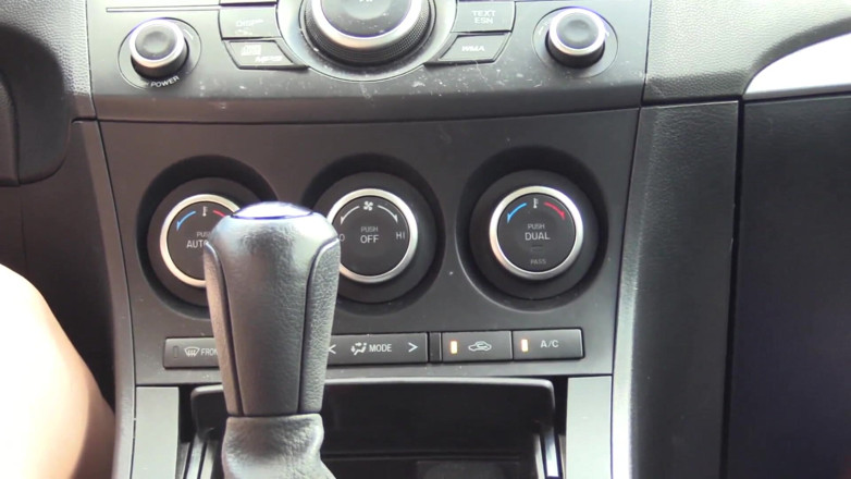 Sydney screams fetish: 6-speed Manual Mazda3 in Stilettos - HD Wmv