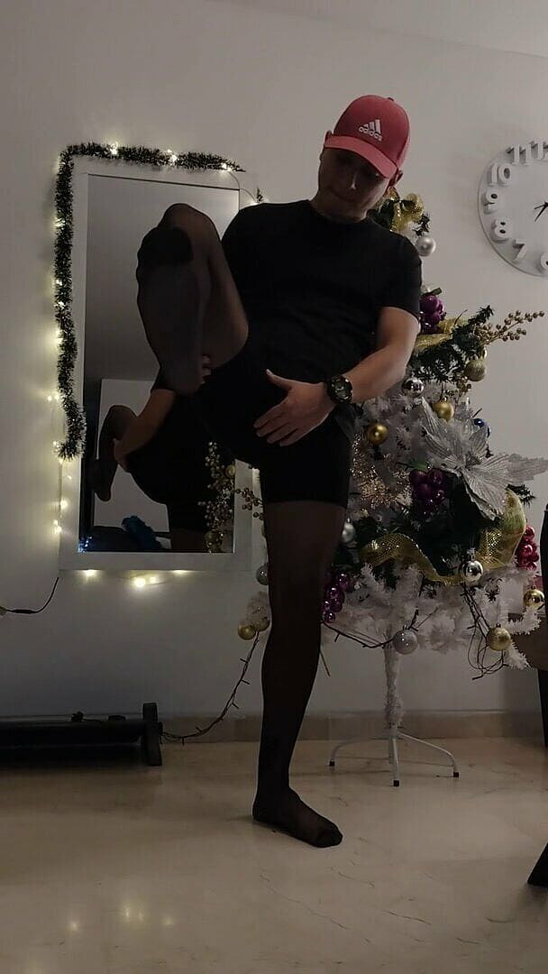 Tomas Styl: Si allena in collant di nylon