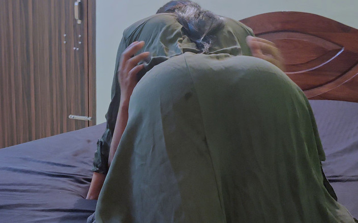 Hope Love: Tôi thích cưỡi con cu to đen của người làm vườn...