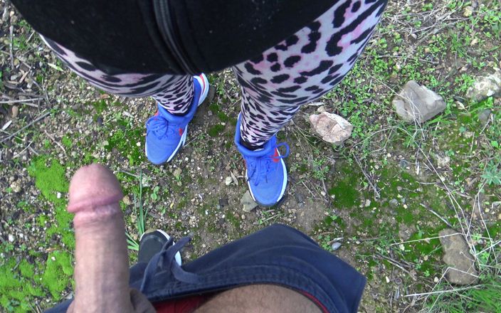 Souzan Halabi: Geiler stiefsohn bat mich, draußen in einem park auf meine...