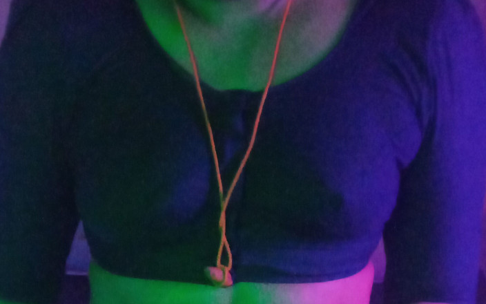 Goddess Silk Smita: 继母想要给她的继子最好的