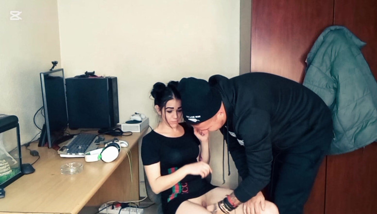 Mysticbabe8: 他不想再让我玩了，所以我这么做了.....