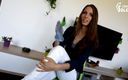 Czech Soles - foot fetish content: Instrucțiuni de adulmecare a șosetei de la domnișoara Eliška