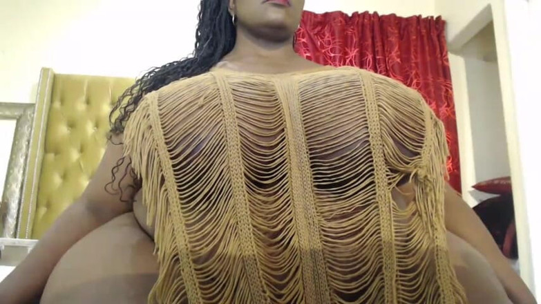 Legendary Booty Overdose: 젖탱이를 짜고 자위하는 흑인 비