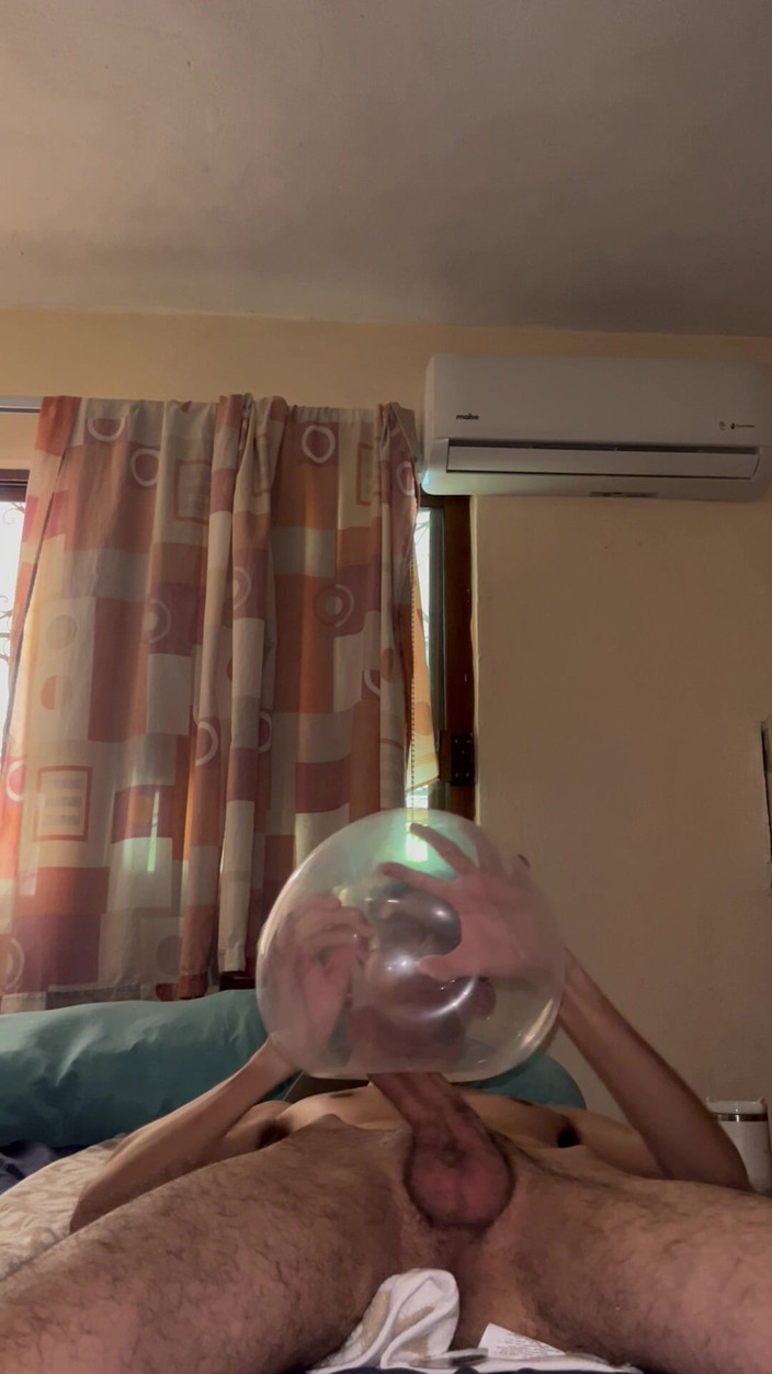 Twink cool: Pieprzynie prezerwatywę i bogaty wytrysk