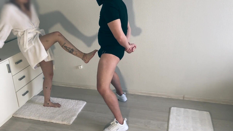 Amateur_fetish: Teen ballbusting 1 | angle 2