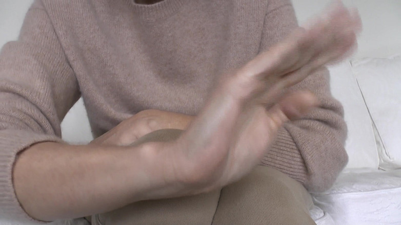 Lady Victoria Valente: Lady Victoria Valente tarafından sunulan güzel, zarif eller ve tırnaklar...