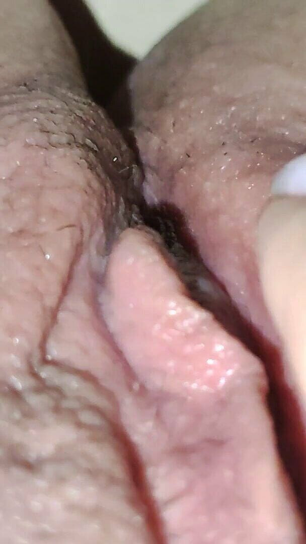 Poller751: 보짓물이 가득한 러시아 보지 클로즈업