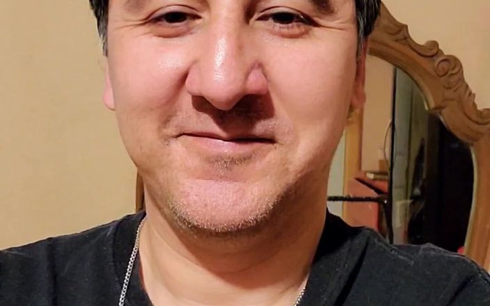 Dany boy: Zeer hete latina amateur krijgt een intense aftrekbeurt