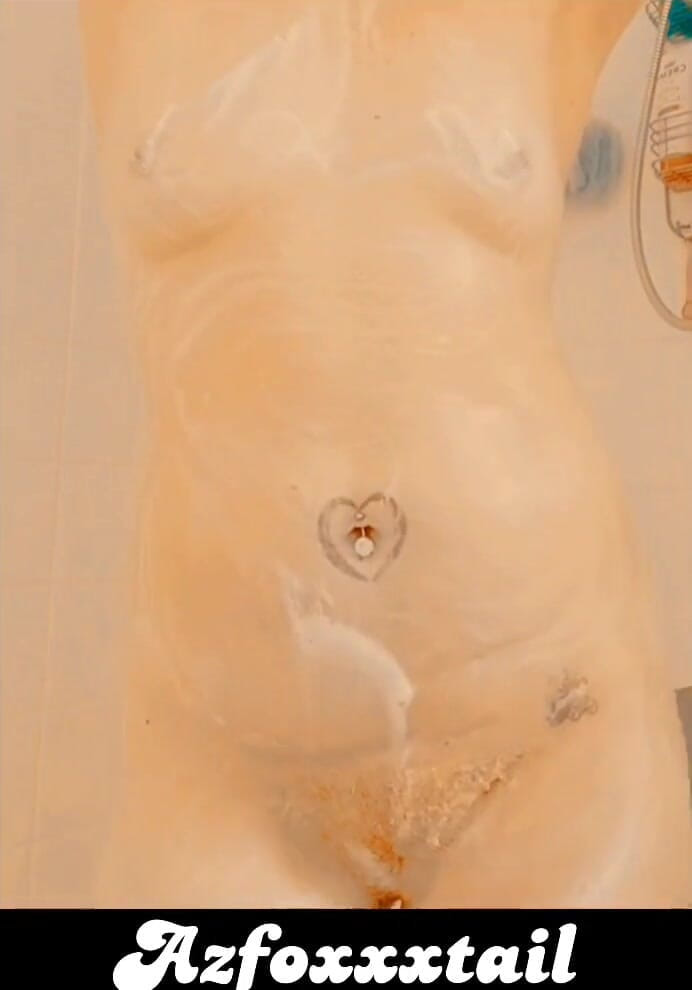 AzFoxxxTailPhelicia: Shower bubble front1