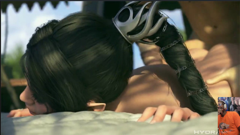 Good news media: 性感的秃头阴户影子得到后射，肛门珠屁股米兰达在她的阴户里塞了一个巨大的假阳具