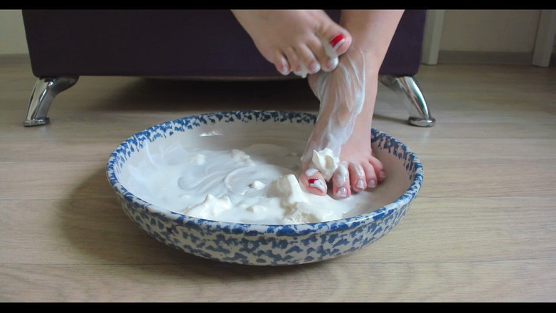 Rarible Diamond: Leccare il gelato dai miei piedi