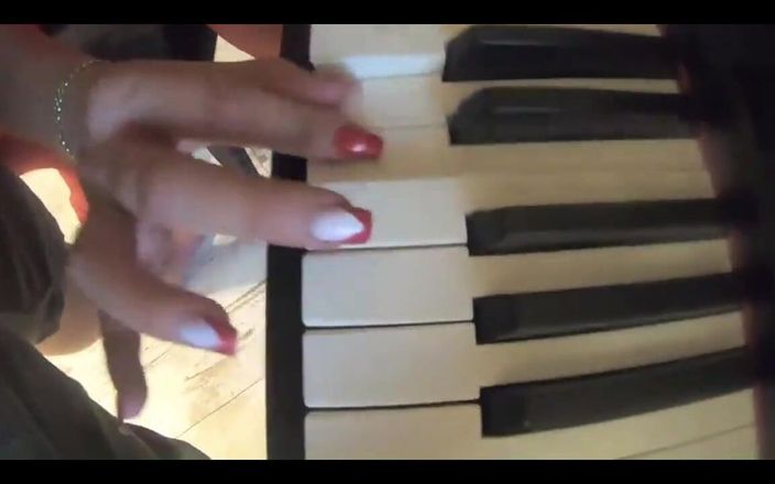 MilfyCalla: Preview-adventures of Milfycalla Ep 96 First Piano Lessontoday I Had My...