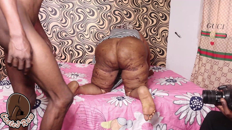 Castedraw: (bts) उसकी गांड बहुत बड़ी है, वह मिन में फट गया