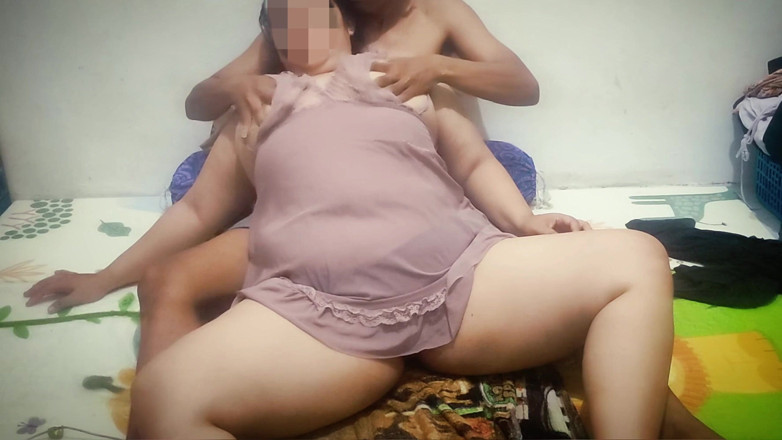 my_wife_chubby: Sally Was Very Impressed. Her Body Is so Full of...