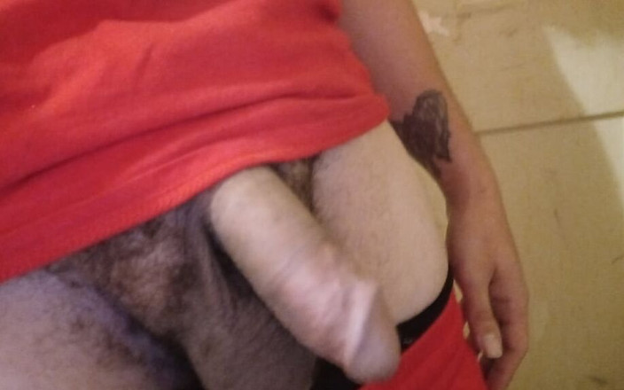 Egyptianlover25: Młody 23-letni Egyptianlover25 głaszcze swojego penisa