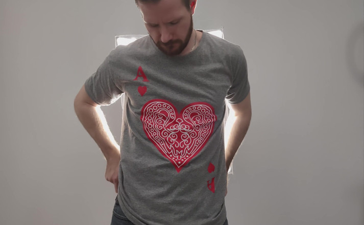 AlbinoAdonis:  Sledujte, jak svůdně mávám boky