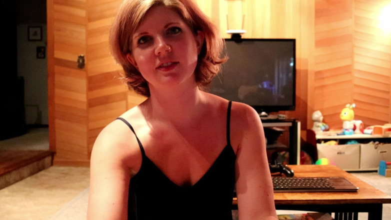 Housewife Ginger: 義理の息子にフェラチオの感じ方を見せる