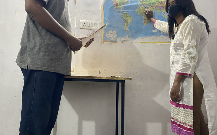 Pinkididi: Perfect Assed MILF Teacher Rewards Her Good Student