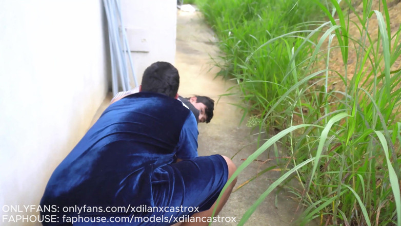 Dilan Castro: Du lịch chết tiệt ngoài trời với một Femboy Twink...