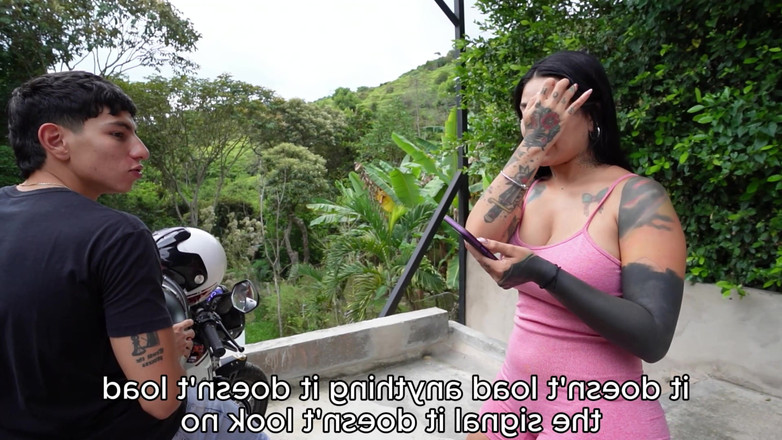 estebangamboa: Saya mengangkut orang asing di motosikal saya, dia kehabisan dana...