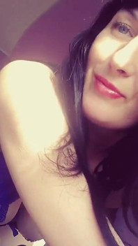 MILF Ginnagg Masturbating