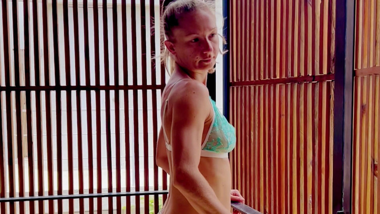 Caribbean Couple: Pertemuan Tinder saya dengan mengongkek pantat saya.