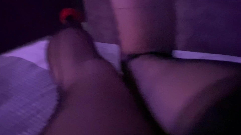 Slowly Tease: # 34 klassisches schwarzes nylon und roter retro-gürtel