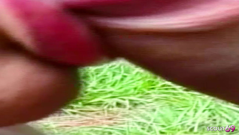 Shemale TS Collection: Tranny tóc vàng được bí mật đụ trong rừng trong lỗ đít khít...