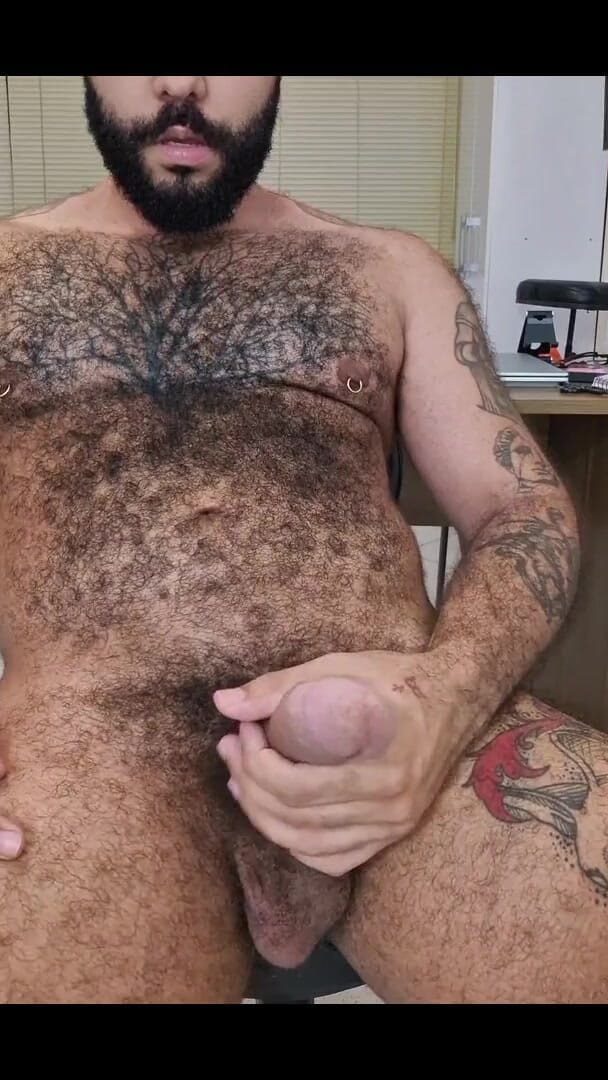 RiqueMartinsRJ: Is Anyone Hungry Out There?